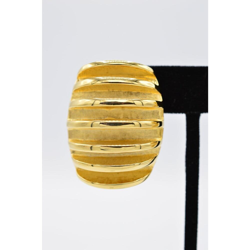Givenchy Vintage Clip On Earrings Ribbed Chunky Heavy Gold Signed NOS 1980s BinX - Picture 5 of 12